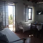 Kois Aparthotel 2*