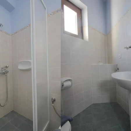 Kois Aparthotel 2*