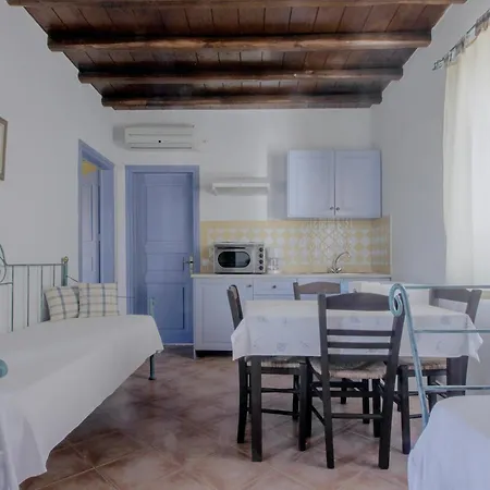 Kois Aparthotel Azolimnos