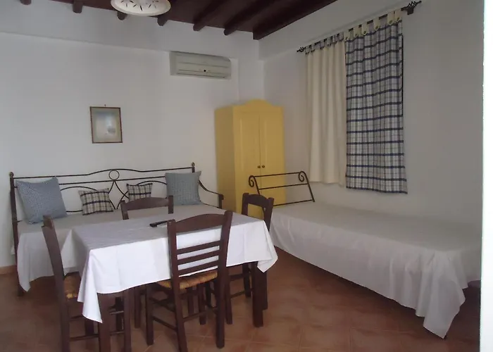 Kois Aparthotel Azolimnos