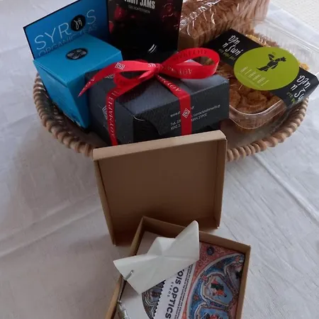 Ξενοδοχείο με διαμερίσματα Kois Αζόλιμνος